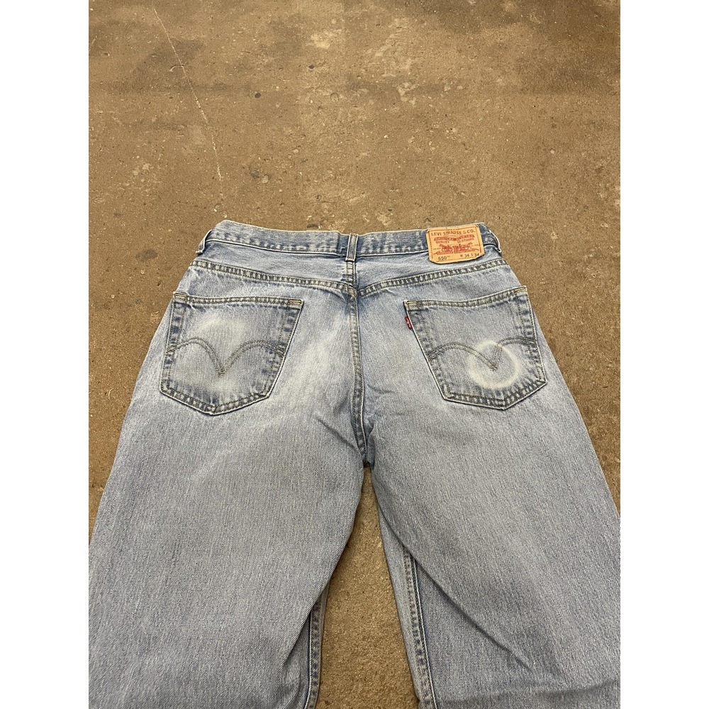 Levi's 550 Jeans Mens 34x34 Light Wash Relaxed Fit Tapered‎ Leg Denim Zip Fly - Picture 13 of 16